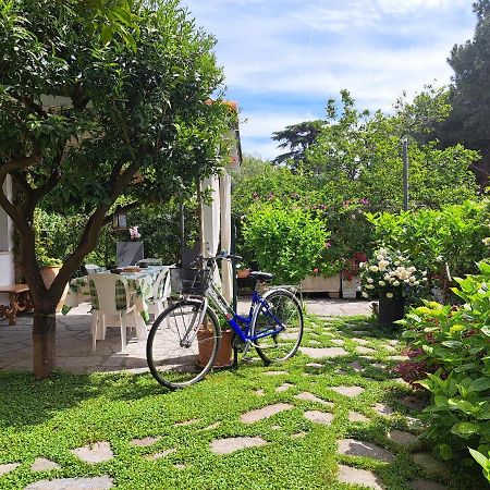 Comodo Con Giardino E Patio Sanremo Exterior photo