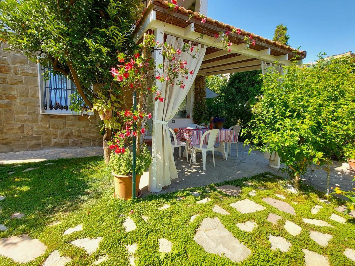 Comodo Con Giardino E Patio Sanremo Exterior photo