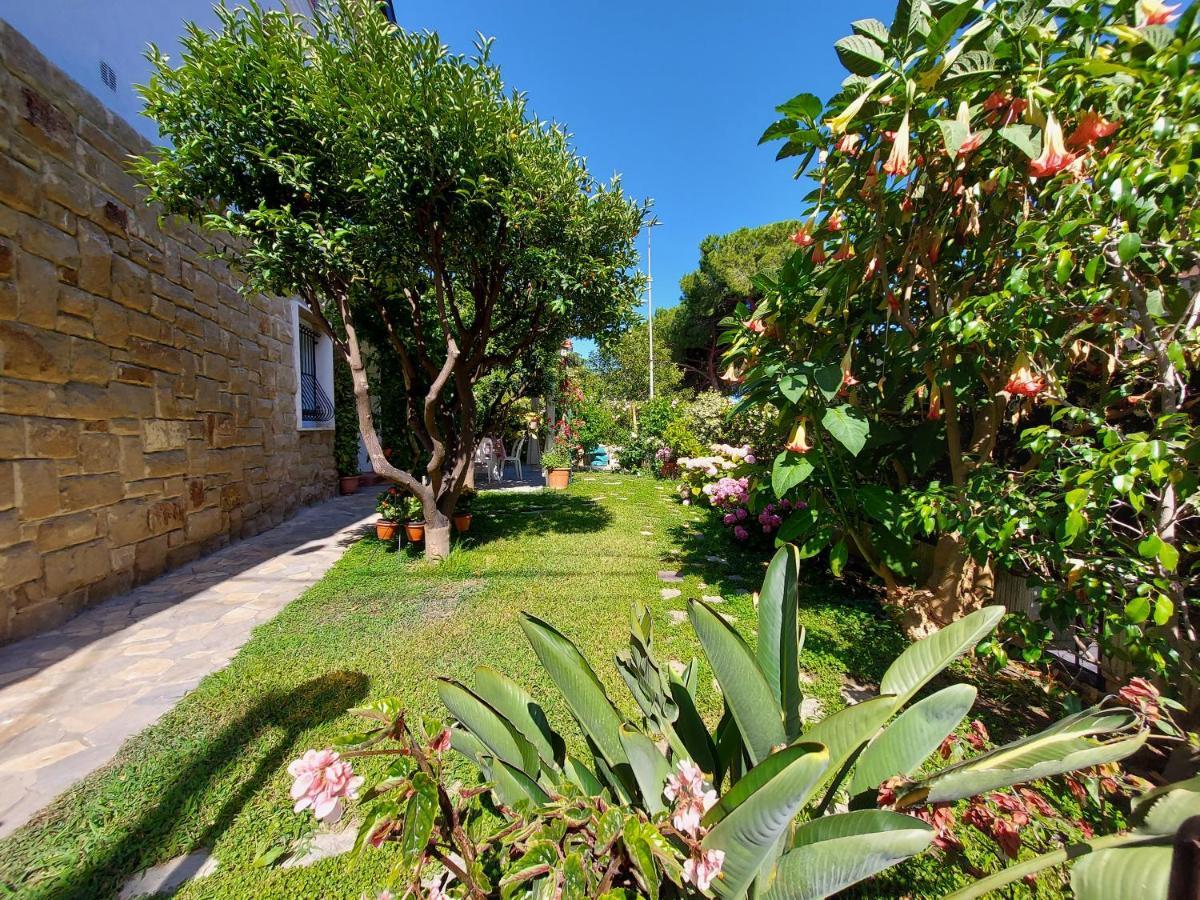 Comodo Con Giardino E Patio Sanremo Exterior photo